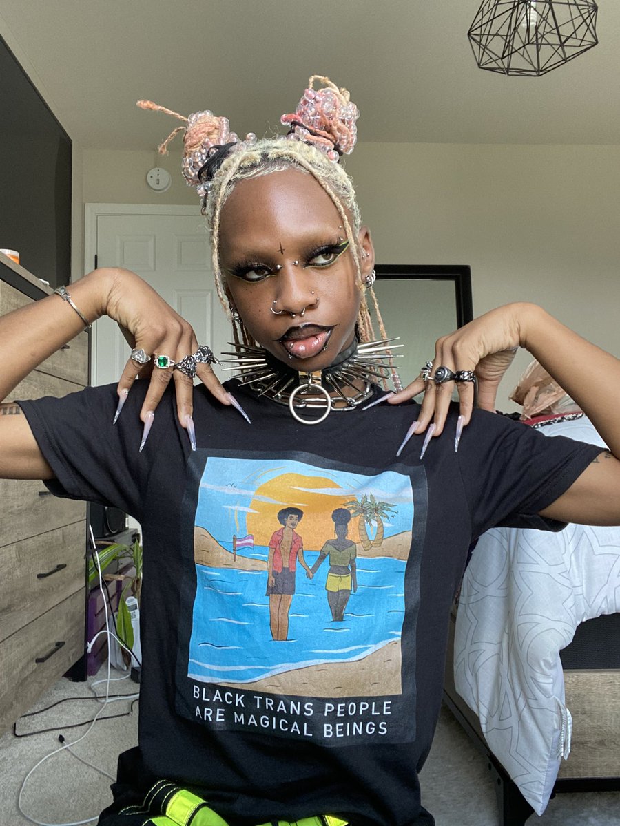 kuntfish's tweet image. hey y’all @BlackTransConn1 is selling shirts where the proceeds go towards black trans ppl who’ve applied for assistance with things like food, rent, transportation, and to daily operations over at Black Trans Connection! click da link to purchase 👉🏾 bit.ly/35gsMEs