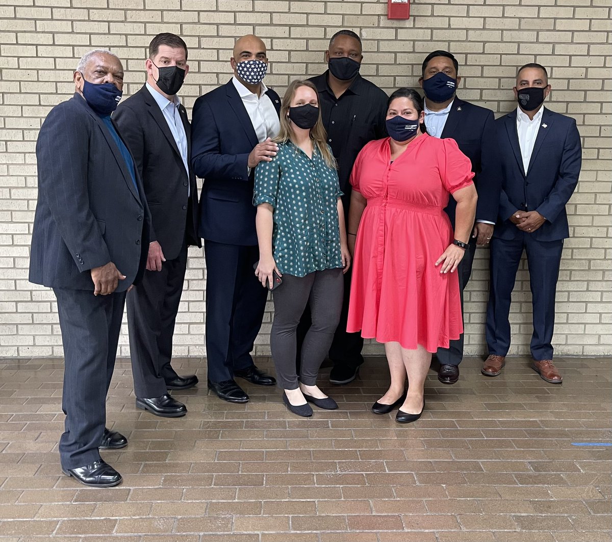 David_LopezJr's tweet image. Very thankful for the opportunity and to attend today’s roundtable with @SecMartyWalsh @RepColinAllred. The commitment to Labor from both of yall is greatly appreciated!! #IUEC #local21 #WeBuildTx #TxLabor