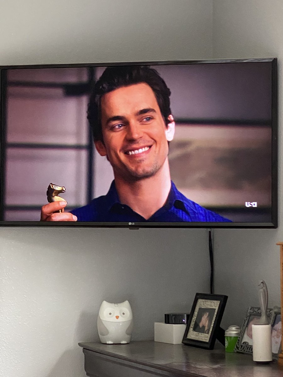 JacAttack7's tweet photo. @MattBomer aka Neil Caffery the thief you love π #whitecollar #neilcaffery #mattbomer @White_CollarTV loving rewatching this series it was so good ππΌππΌ https://t.co/Jr80Cjwpde