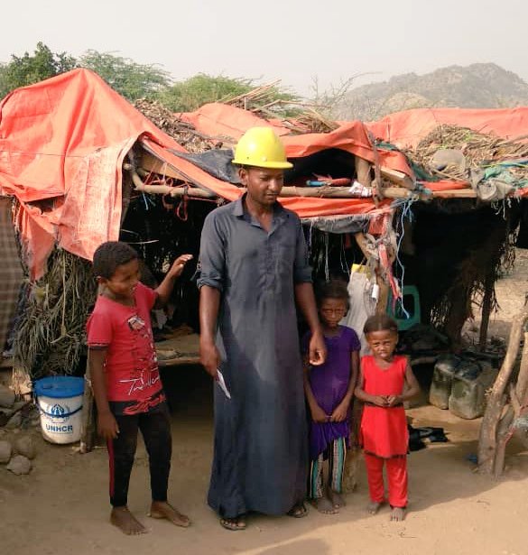 SFDYemen's tweet photo. الريادة في إدارة الاستجابة في #اليمن تكمن في القدرة في تغيير طرق العمل من أجل ملاءمة ظروف السكان سريعة التغير
#YemenCantWait
#BringDevBack https://t.co/4iChc6kOar