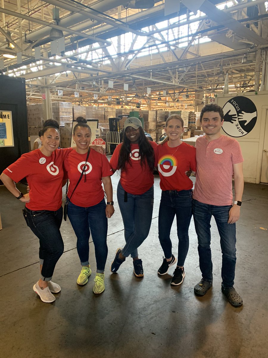 Teddi C. tweet media