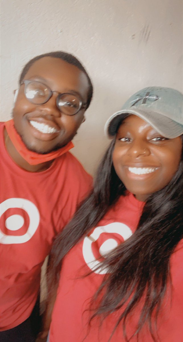 Teddi C. tweet media