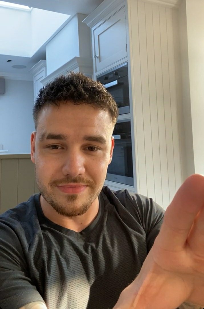 AdoreYou_ONE's tweet photo. Él es tan lindo ✨
#VoteForLiam https://t.co/83AcGgA9km