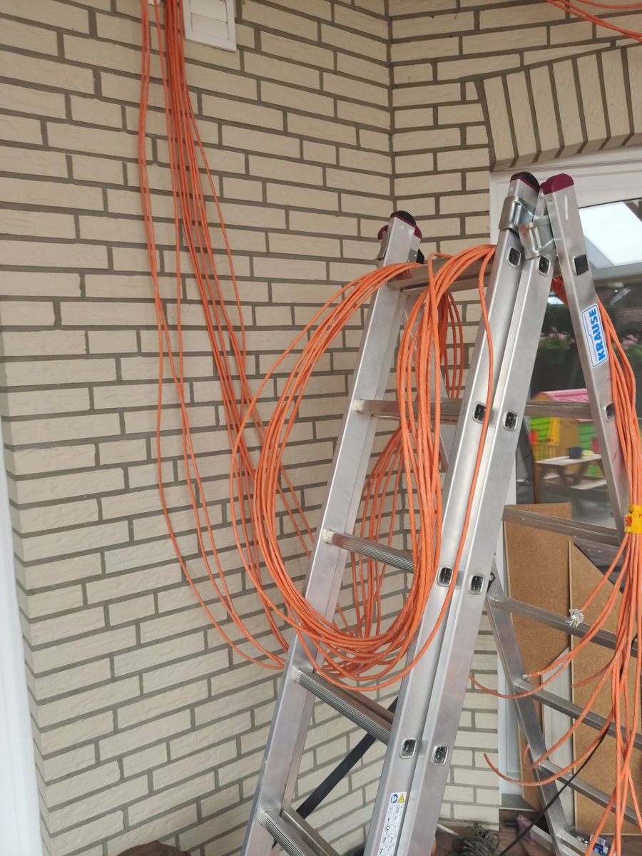 cyablo's tweet image. Homelab incoming! #homelab #sysadmin #homenetwork