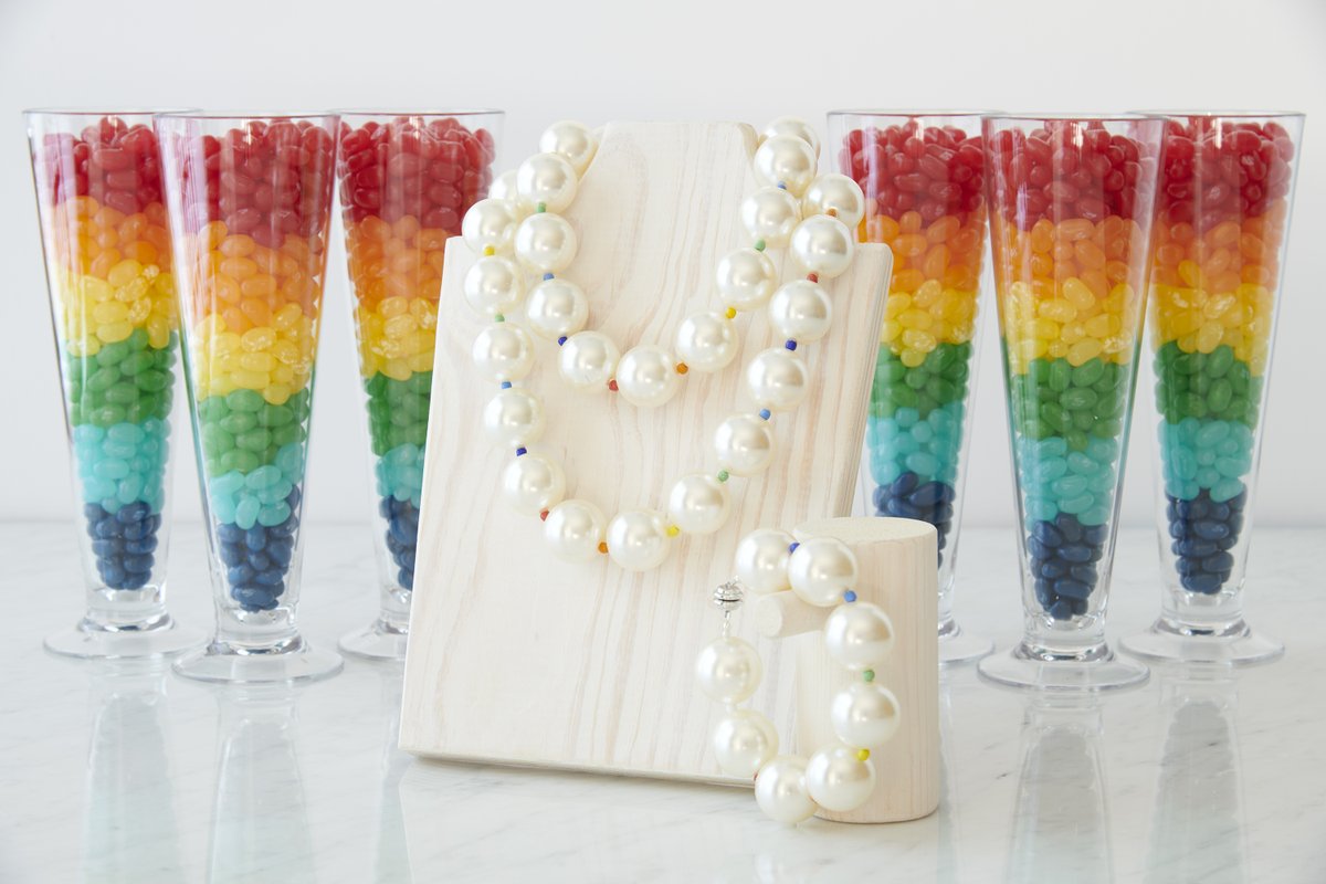 PRIDE just got a lot cooler.  🌈🥵😎
FREEZE-WEAR-RELIEF
hotgirlspearls.com/collections/ra…
#pride #hotgirlspearls #freezablecoolingjewelry