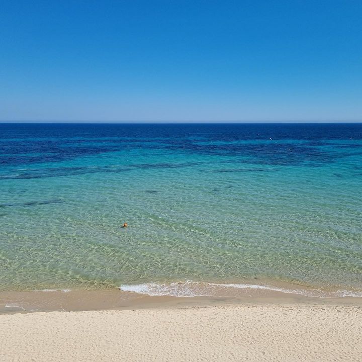 Live from our beautiful beach… ☀️ . . . #fortevillage #fortevillageresort #sardegna