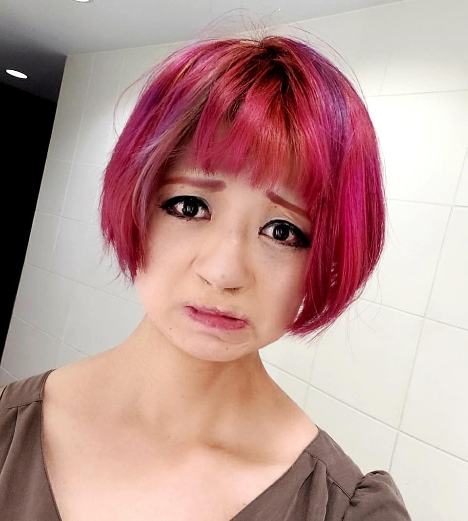 刈り上げ女子 刈り上げ女子