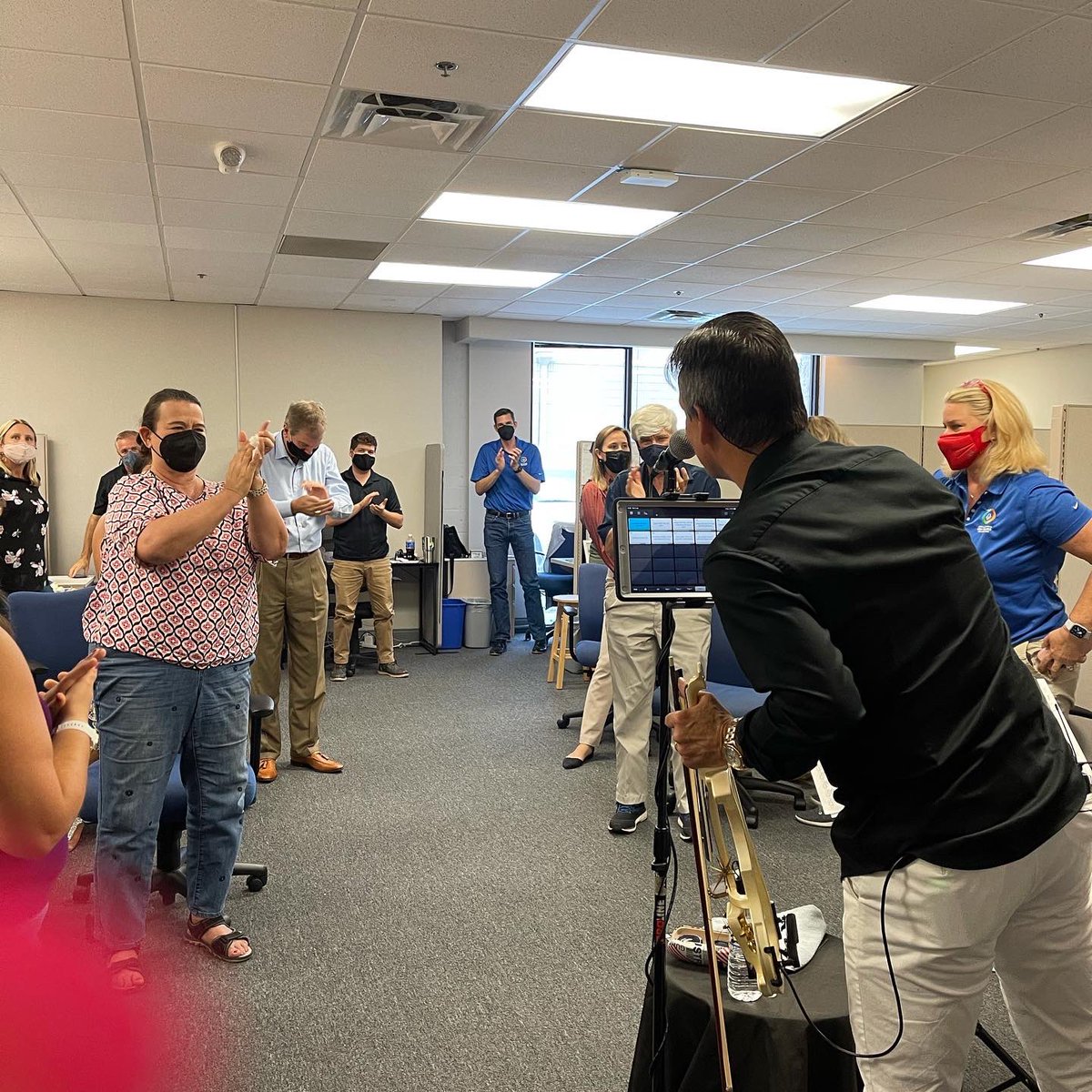 GaryLovini's tweet photo. It’s not every day you are invited to perform for the committee over seeing the @2022USAGames to be held right here in Orlando in June 2022. What a wonderful audience you were. Thank you 🇺🇸🎻😎 #garylovini #TheKingOfStrings #specialolympics2022 #OrlandoEvents https://t.co/FmGTBHRWKP