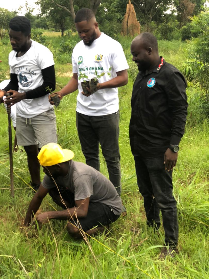 gado4src1's tweet photo. Mr. Yussif Gado Rashid, the SRC Presidential candidate for the Simon Diedong Dombo-University of Business And Integrated Development Studies joined the Green Ghana Campaign the early hours of Friday, June 11, 2021. 

https://t.co/POEtHQcfZ1 https://t.co/TQXEKRJoEK