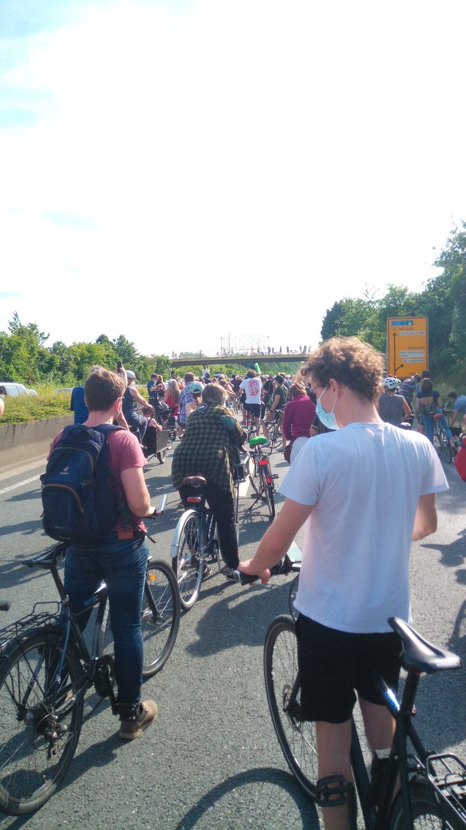 StudentsFF_MS's tweet image. Keine Ausbau der B51!

#Fahrraddemo #Münster #StudentsForFuture