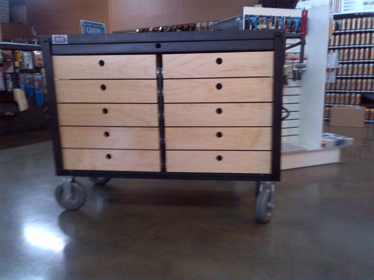 SetStuffRentals's tweet photo. #setcart #setsuffcarts #studiocarts #onsetcart #artcarts #propcarts #studiocarts #hollywood https://t.co/vAiP0cP0sP