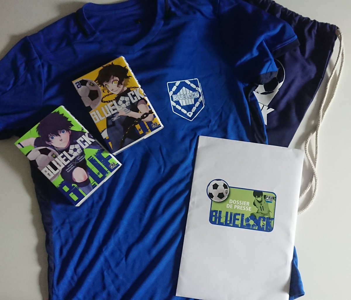 Naka_manga's tweet photo. #EURO2020 démarre ce soir avec une belle affiche #ITA #TUR ! C'est le moment de faire péter le kit presse #BlueLock ⚽ et de tester le manga disponible chez @pikaedition !
L'occasion de retrouver @nomnii dessinateur de #DollyKillKill et KANESHIRO scénariste de #Jagaaan ! 😉 https://t.co/e0xpMCcYwr