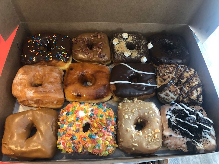 SO. MANY. CHOICES.
Which one of these bad boys is your first choice? 🤔🍩#eatbobsdonuts #bobsdonuts #blackstonedistrict