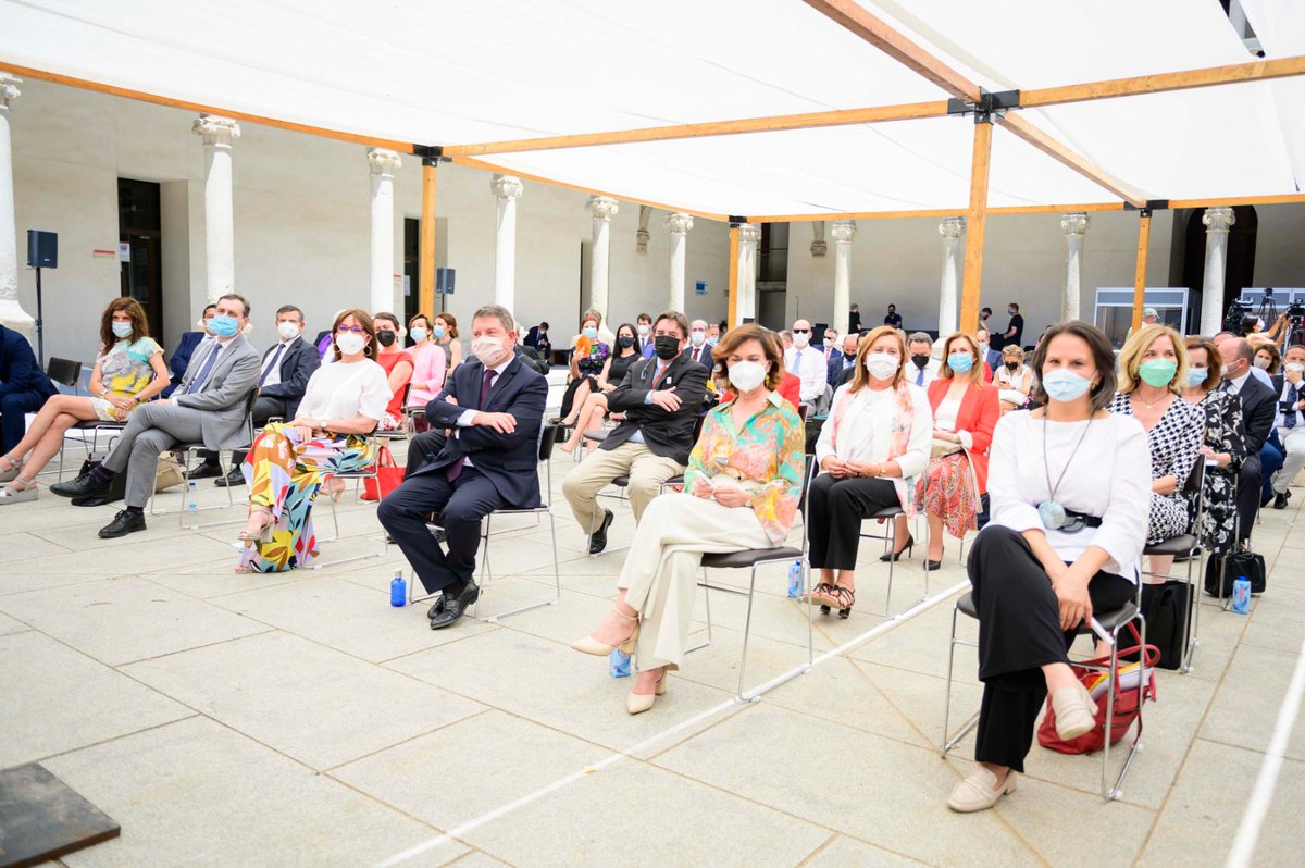 InstCervantes's tweet photo. 📌 El director del @InstCervantes, Luis García Montero, asistió a la clausura en Toledo del encuentro birregional de dos días de #DiplomaciaCultural de la Red Europea de Institutos Nacionales para la Cultura @EUNIC_Global y la Red Iberoamericana de Diplomacia Cultural #RIDCULT. https://t.co/aKIhzQ92aI