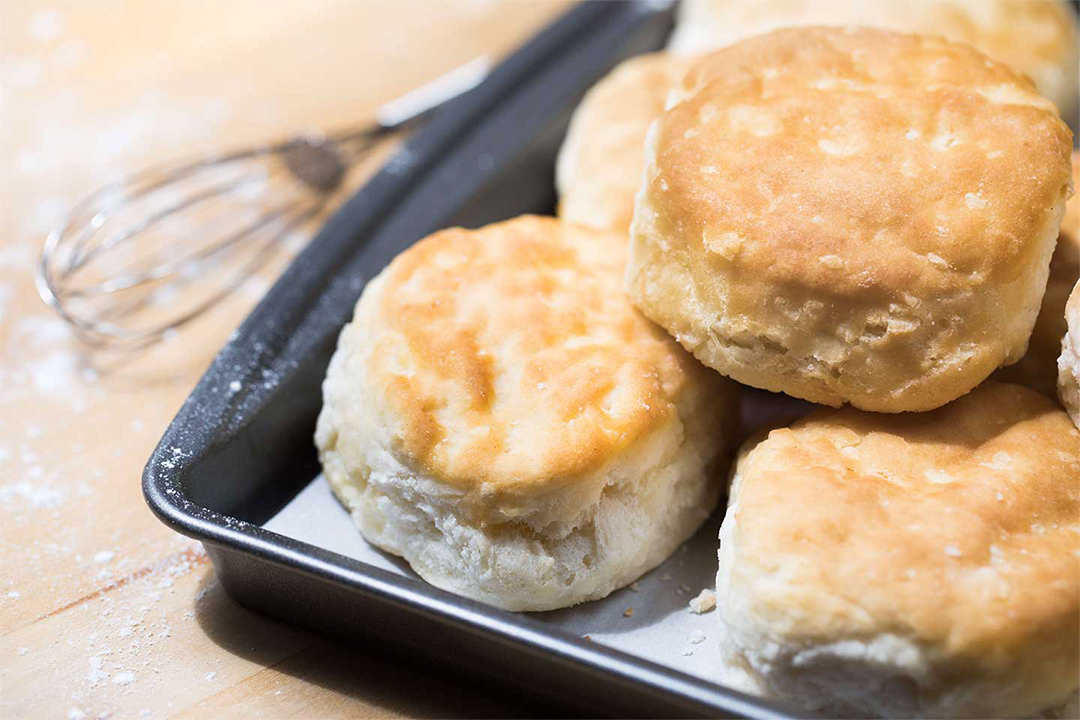 CFASocial's tweet photo. Baking up buttery goodness since 1986. #TheLittleThings https://t.co/jliss6UitY
