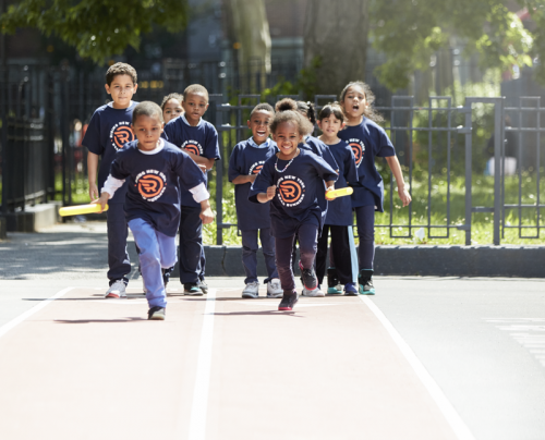 SportForLife_'s tweet photo. The @nyrr were one of the first organizations to use #PLAYBuilder and help in its development. Manager of Youth Development Stephanie Herrick says PLAYBuilder is now the tool of choice for their sports educators.
⬇️
https://t.co/8EQvVg840V https://t.co/moORgouK8Y