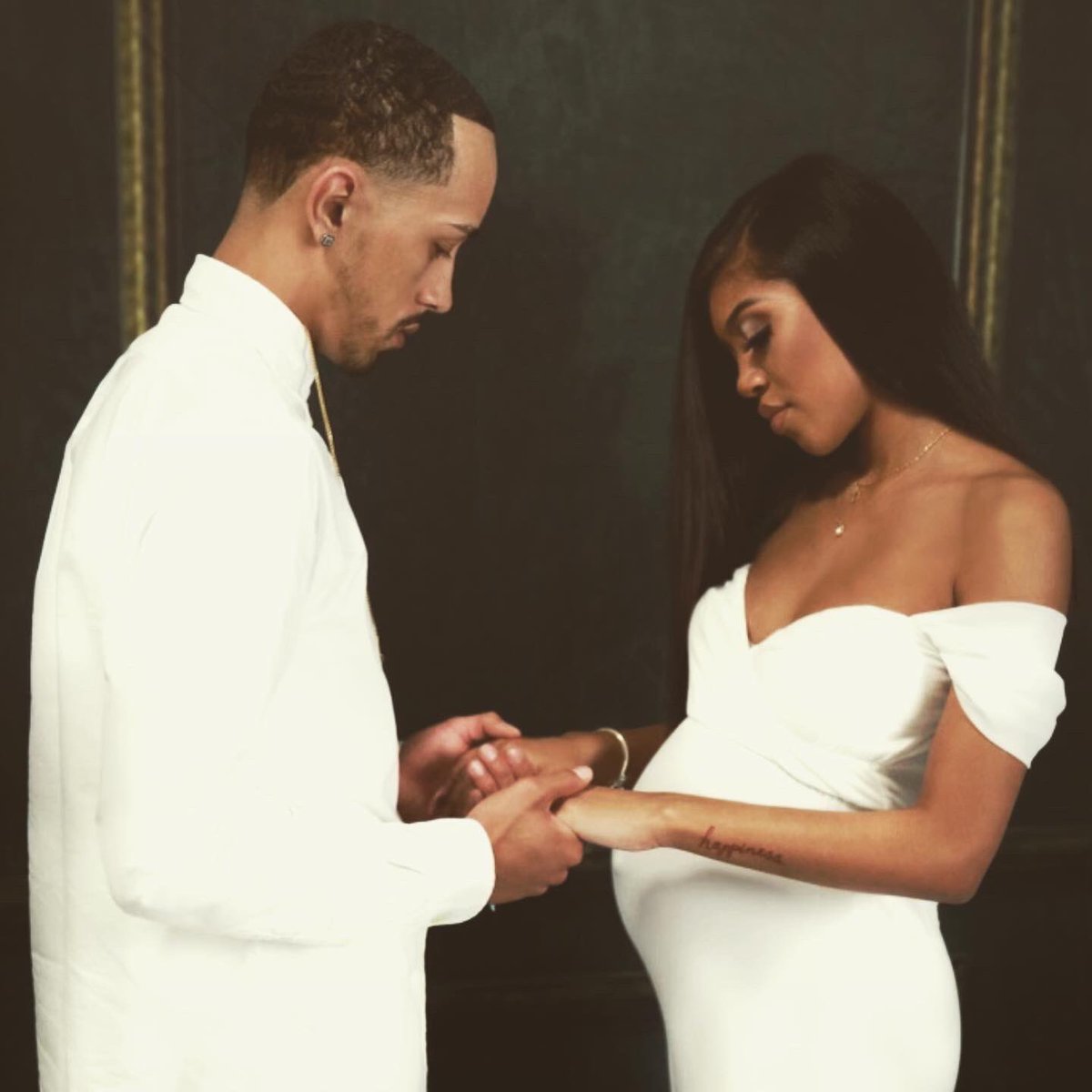 2smooth_25's tweet image. Today, Tomorrow and Forever y’all won’t want or need for nothing, Y’all took my heart and ran with it .. Happy Birthday To The Queen 💛👑