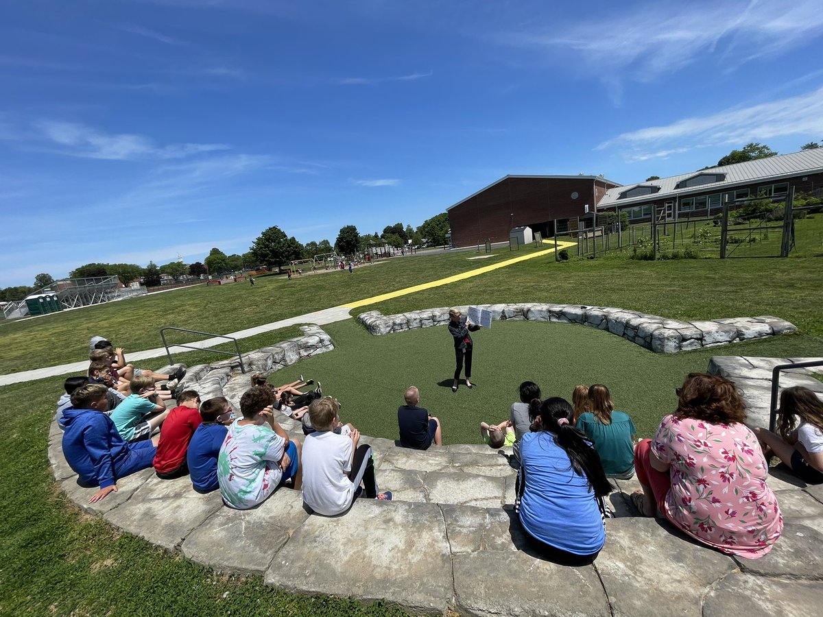 Thanks you <a href="/ellen_oneill/">ellen Oneill</a> for reading to our class!