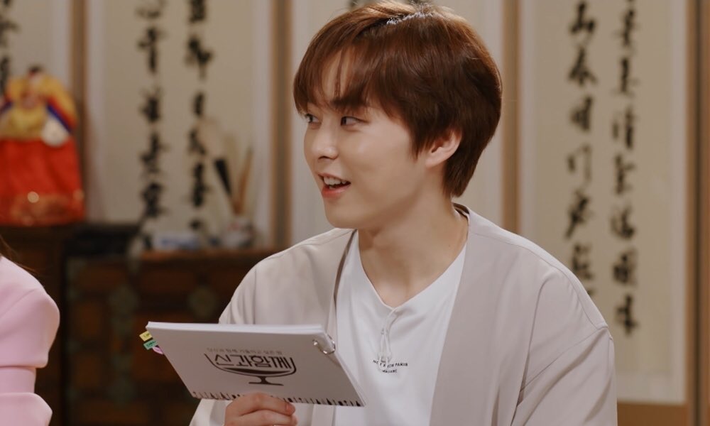 XiuminChile's tweet photo. 210611 ❄️ Actualización del programa 'Drink with God' en su cuenta de Twitter con #XIUMIN, quien es parte de su elenco. 

Cr. drink_with_god 

#김민석 #시우민 #金珉锡 #MINSEOK #XIUMIN #엑소 #EXO #weareoneEXO
#DONT_FIGHT_THE_FEELING https://t.co/jFszgDUuoS