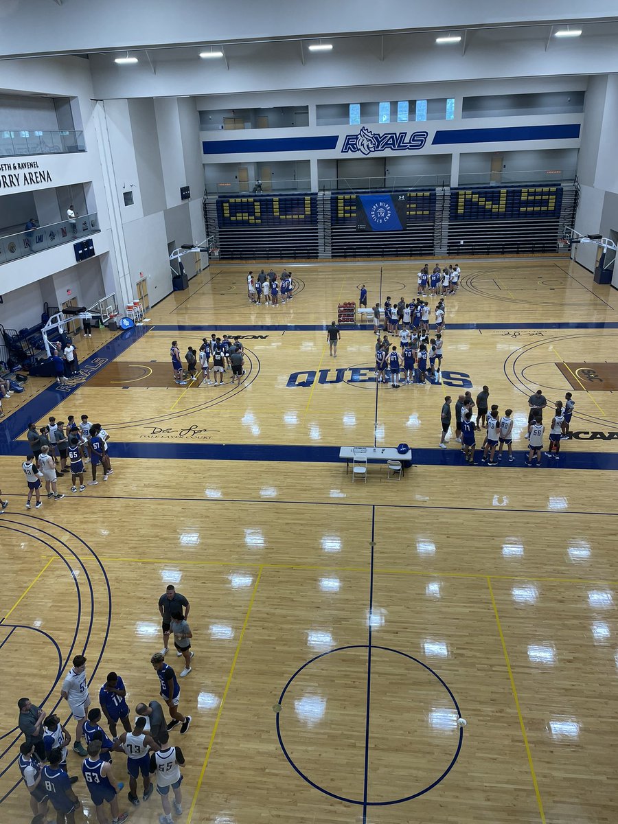 MacBoysBasketball tweet media