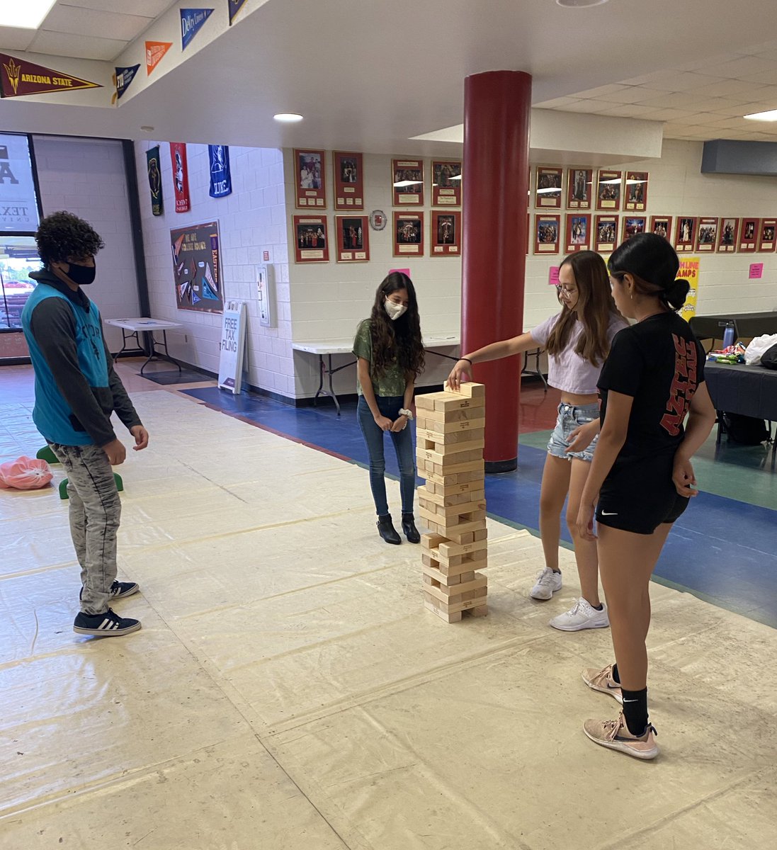 HAPPENING NOW at EDHS ❤️💛🖤

Brain breaks during our last day of 9th Grade Bridge Camp 🧠 

Having some fun playing Jenga, Connect 4, Jacks, and Checkers.  

<a href="/EDAztecs_HS/">Venessa Betancourt</a> @SFernandez_EDHS