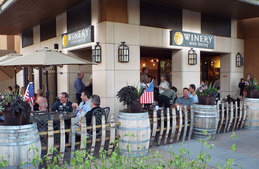 In Scottsdale this week? Do yourself a favor and grab a bottle of wine at <a href="/LDVWinery/">LDV Winery</a> and enjoy an al fresco afternoon in Old Town. || <a href="/ExpScottsdale/">Experience Scottsdale</a> justluxe.com/lifestyle/leis… #winelover #travellife #Scottsdale
