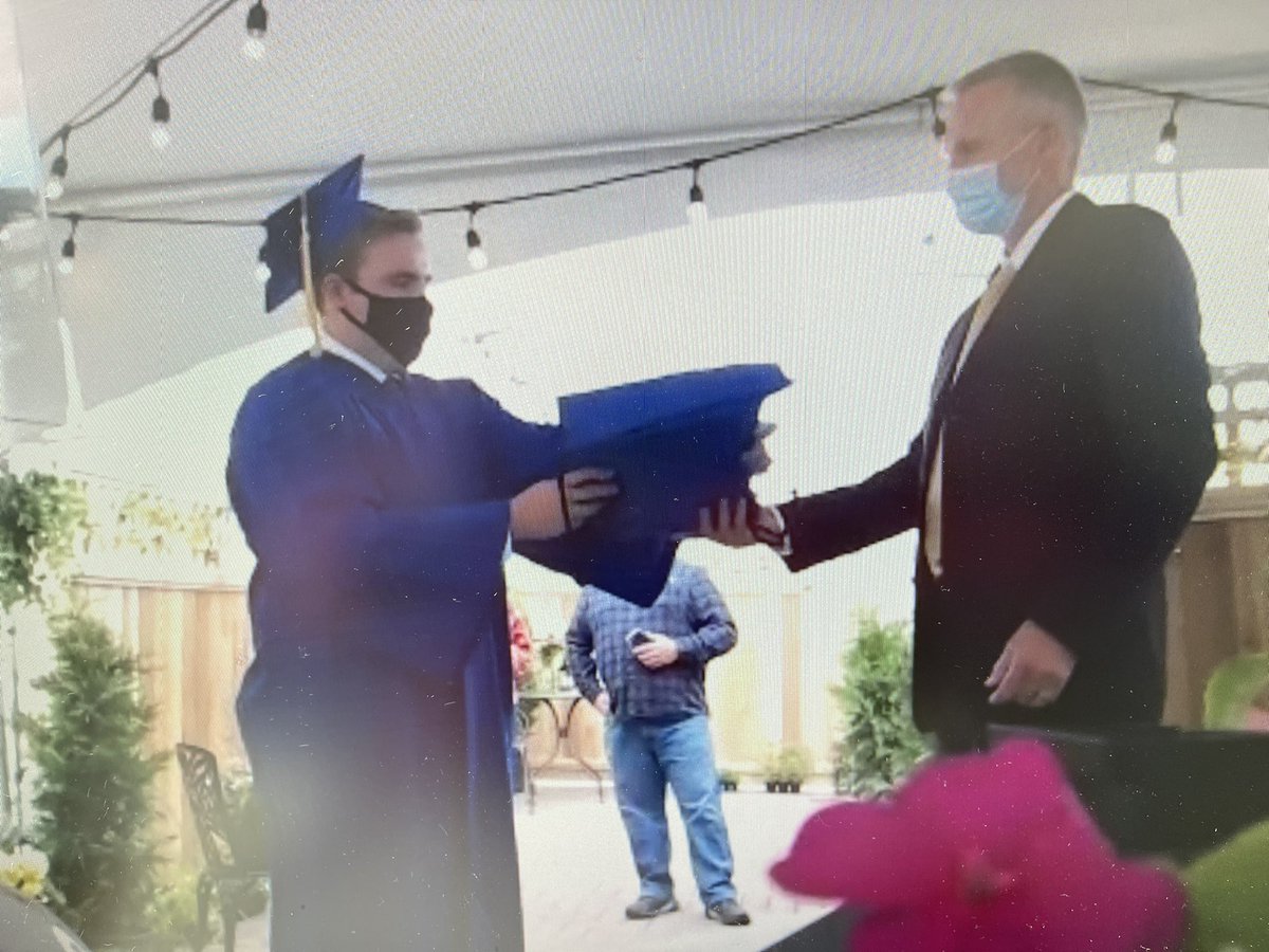 Glad to join Team LV Rogers for Grad 2021! Thank you to parents as well! Congrats all <a href="/SD8KootenayLk/">SD8 Kootenay Lake</a> Grads! <a href="/doctorperkins1/">Christine Perkins</a> <a href="/ABEDSD8/">GAIL</a> <a href="/JannSchmidt7/">Jann Schmidt</a> <a href="/NaomiRo87791789/">Naomi Ross</a> <a href="/BenEatonSD8/">Ben Eaton</a>