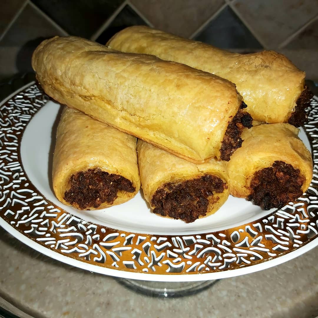 DIsBakeryCater's tweet photo. Freshly baked pastries Meat Rolls and Coconut Slice an anytime of the day treat.
#DisBakeryandCatering #freshpastries #Meatrolls #Coconutslice #simplydelicious #ChefSampson #homemade https://t.co/RfQlcpyzb6