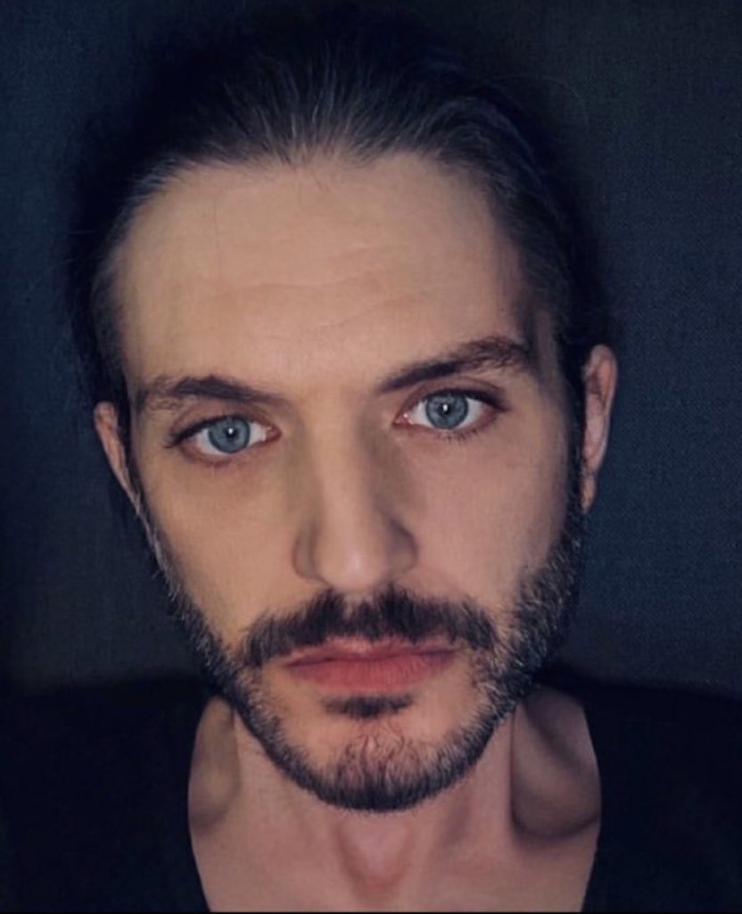 GUYS IT’S... WHAT??????? I REQUIRE THE EXPLANATIONS FROM MR. MOLKO