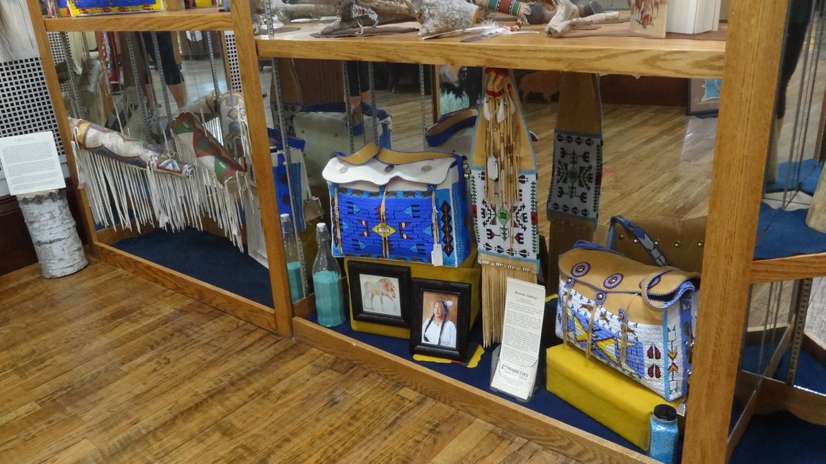 prairieedge's tweet photo. Good Morning Family and Friends: What a beautiful day, it's the perfect weather here in the Black Hills so hopefully everyone can spend sometime enjoying the sites. We've added new art and inventory everywhere! Stop in for some great art and thoughtful gift ideas. #PrairieEdge https://t.co/6zYeWNtewS