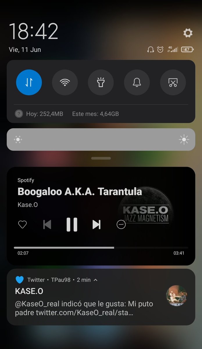 paulo98mv's tweet photo. Kase me ha dado like mientras escucho un tema suyo 

Wtf universo https://t.co/v7zmRMCJ9O