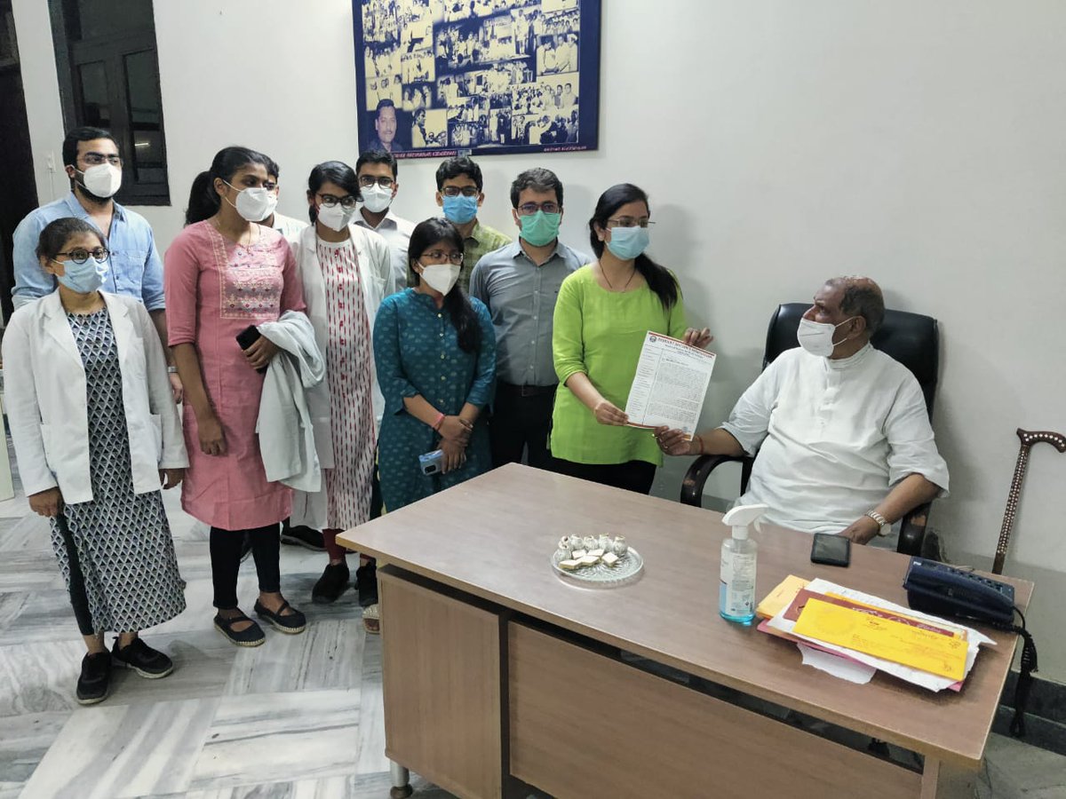 RdaPrayagraj's tweet photo. In light of recent #falseallegations, RDA met Shri Kunwar Rewati raman ji. He ensured us full support in the matter.Kindly support @yadavakhilesh @RewatiRaman_MP @samajwadiparty 

We condemn @RichaSingh_Alld for her ill intentions to gather political gains.
#stopfalseallegations https://t.co/tXaSLWLgee