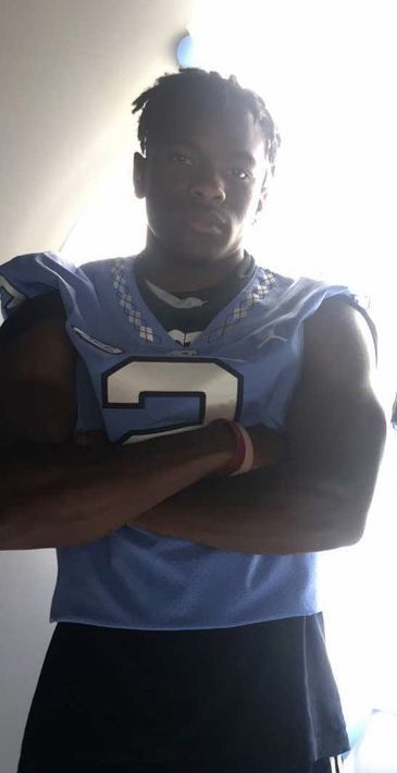 Trav_Duncan's tweet photo. Great Visit Today at @TarHeelFootball enjoyed the experience !! Felt like home 💙Thank you @BobbyBrown_UNC @CoachBateman @CoachLPorter @CoachGalloway7 see you soon !!                @Metro7Football https://t.co/H8r9KGcsDI