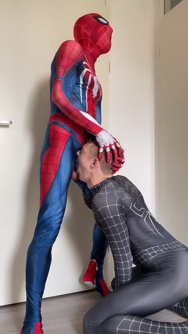 This is probably not how you remember Spider-Man vs Venom ?

Give this post 250 retweets and I'll post