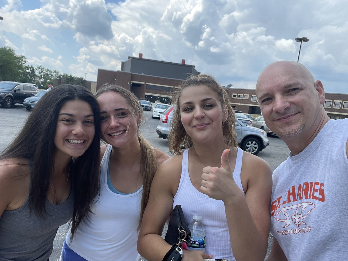 Good luck to <a href="/abisaxe/">abisaxe</a> <a href="/MakennaBrown9/">Makenna Brown</a> and <a href="/TKortan2022/">Torrie Kortan</a> along with the rest of the <a href="/STCE_CC/">STCE GIRLS CC/TRACK</a> squad at the state meet this weekend