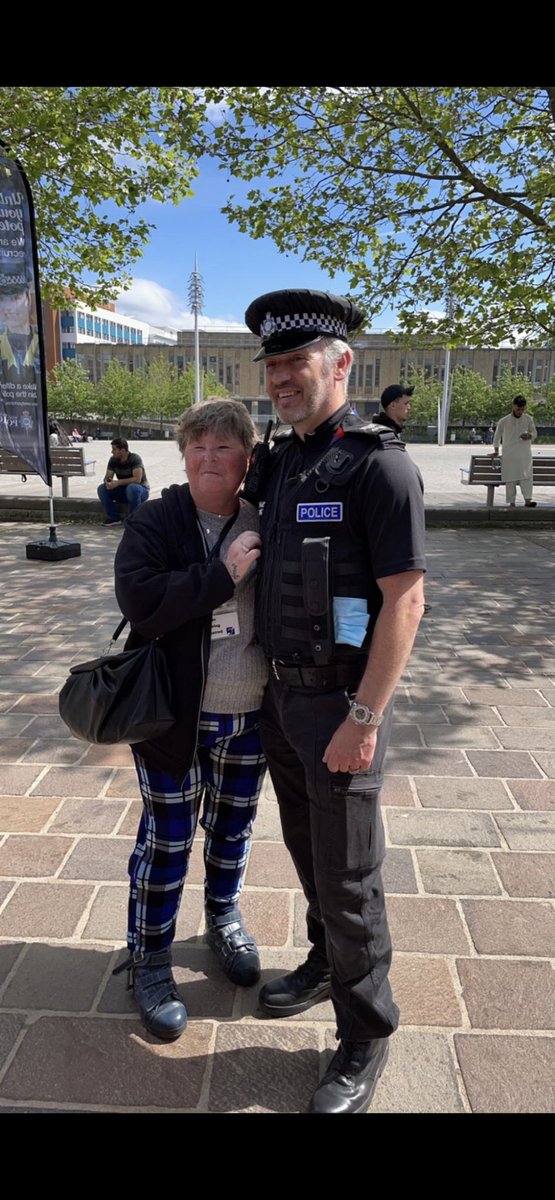 WYP Positive Action (@wypositiveactn) on Twitter photo Lovely engaging with the Bradford community today. Come and see us tomorrow 11am - 6pm! 😃 #positiveaction #CommunityEngagement <a href="/WYP_BradfordS/">West Yorkshire Police - Bradford South</a> <a href="/Bashman786/">Chief Inspector Bash Anwar</a> Lovely engaging with the Bradford community today. Come and see us tomorrow 11am - 6pm! 😃 #positiveaction #CommunityEngagement <a href="/WYP_BradfordS/">West Yorkshire Police - Bradford South</a> <a href="/Bashman786/">Chief Inspector Bash Anwar</a>