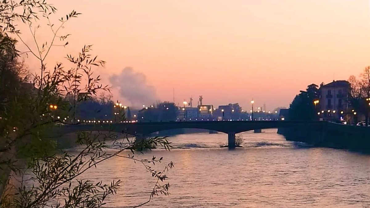 Un nuovo giorno tramonta su #Verona! #11giugno #BuonaSerata