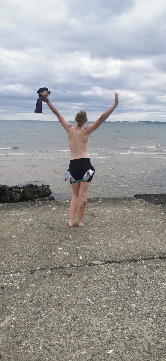 RG_Coach18's tweet photo. I had a great day yesterday. Told my friend I was horrendously low and needed some light relief. We hit the beach, walked 9M, swam a bit, messed about a lot and then.... 😳 #BeBold #BeBeautiful #BeYou #Bipolar #MentalHealthMatters #MentalHealth #MeTime #StepBackFromLife https://t.co/lYVHyNexok