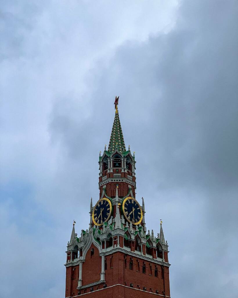 foykes's tweet photo. :29
Первый раз за долгое время день рождения встречаю в офисе, удивлён что вышел до заката 😀 https://t.co/qm7IBUgiHY https://t.co/DTQ5341eOD