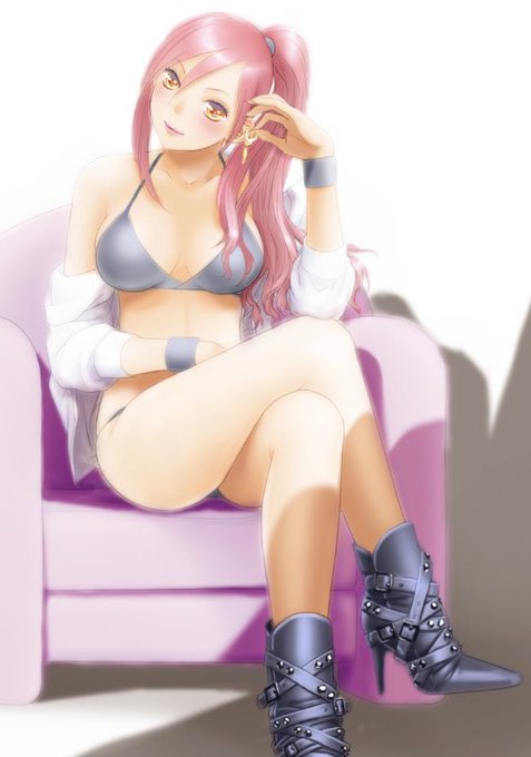 再掲ですが😆扉絵とかカバー絵など…

夏のスパルタンなショートブーツ好きなんだけど、現実には中はムレムレで臭いだろうなぁ〜😫 