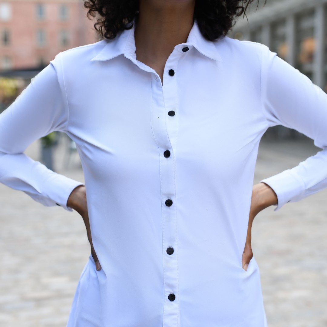 Ameliora's tweet photo. The black buttons create a sleek and sophisticated look. Limited stock! https://t.co/AI6BNu67xM https://t.co/qPDck4PUEN