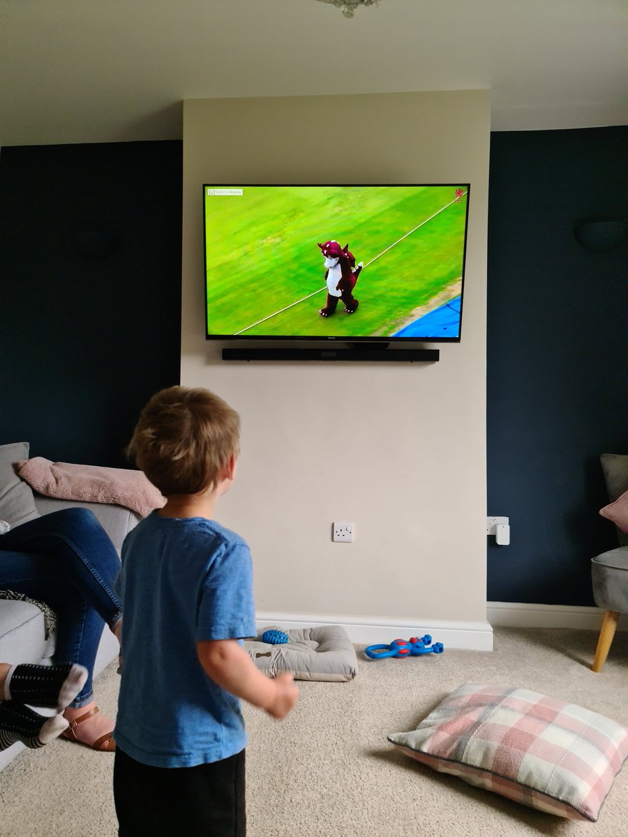 atkirk2's tweet image. Someone enjoying stumpy @ItsTradeNation @SomersetCCC #streaminstyle