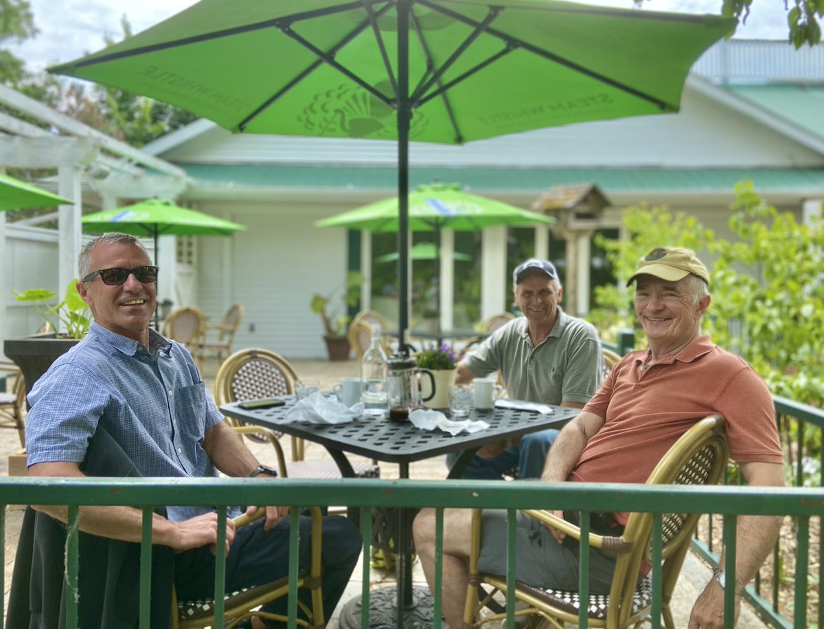 ElmhirstsResort's tweet photo. Our first fly-in guests for lunch on the patio this season! 
#flyboys #elmhirstfly #elmhirsteat #patioseason is here☀️✈️ #ontariotravel #thekawarthas @PtboAirport @ButtonvilleFly @perfectwknds https://t.co/o4kxoBXJeb
