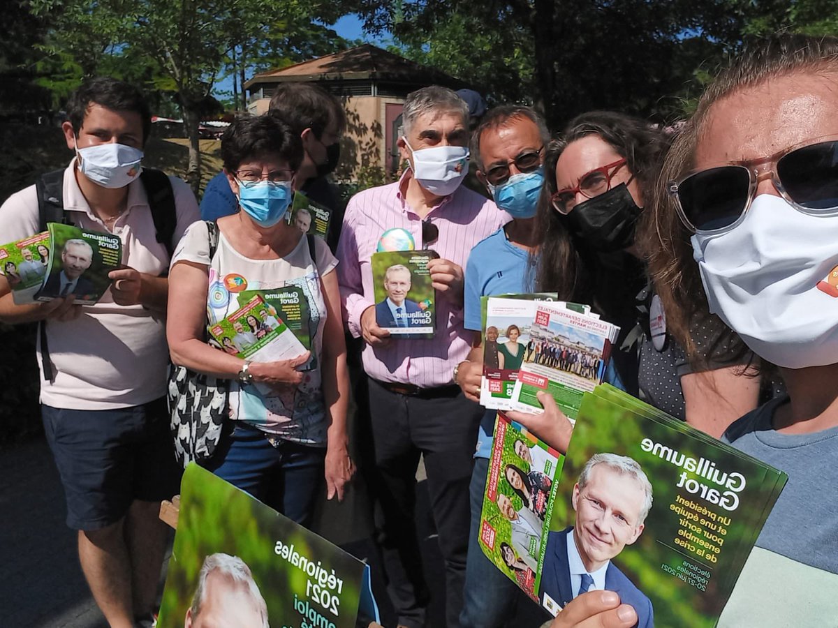 GiraudetBrice's tweet photo. 👟👟on n’arrête plus le @printempsPDL sur les marchés, en boîtage à la gare on continue de convaincre pour des mesures Sociales, Écologiques, solidaires et pour le pouvoir d’achat.
🗳 Le 20 &amp; 27 juin on fait le choix de la cohérence on vote @guillaumegarot 

#regionales2021 https://t.co/RmkBFD4bAk