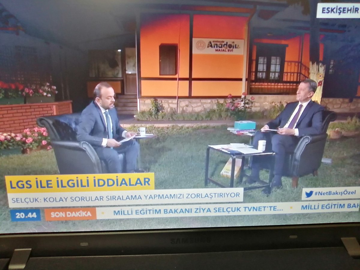 Ayy bunlarda akıllanmadılar. Hala programı izleyeceğiz diyorlar dedikten max 3 dk sonra ben. 😂😂