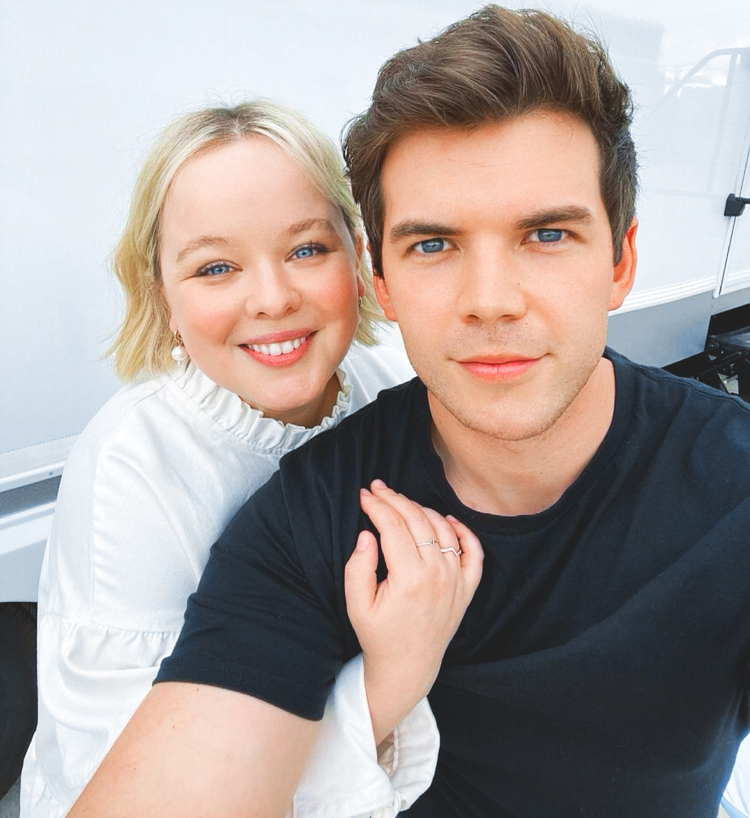 bestbridgertons's tweet photo. Polin 💙 #Bridgerton https://t.co/eUdogFAr14