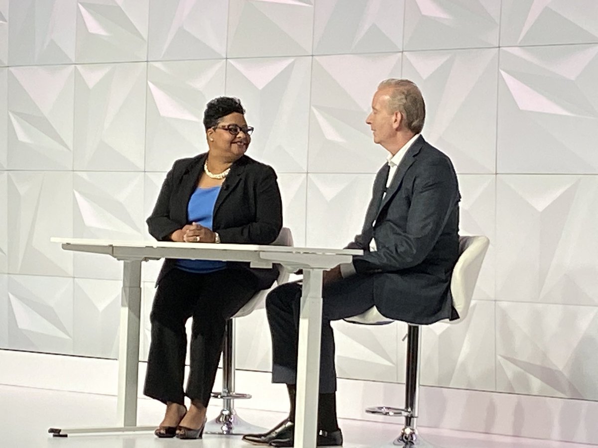 tvolkmannPR's tweet image. The need to create a platform for digital, intentional feedback has never been greater. @thammondhr  discusses the latest performance management trends with one of my mentors and an amazing @Paychex leader, Portia James. #BuiltToThrive