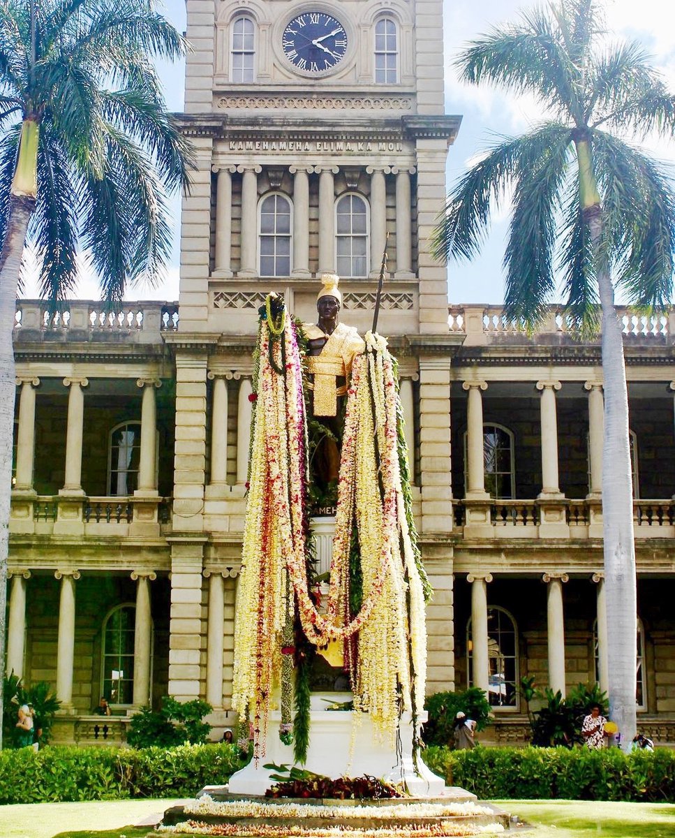 media_etc's tweet photo. Happy King Kamehameha Day and Aloha Friday!
 
Our office is closed in observation of this state holiday.

Today marks the day that King Kamehameha I unified the Kingdom of Hawaiʻi in 1810.

This statue was dedicated by King Kalakaua in 1883.

(image: @kingkamehamehacelebration) https://t.co/W50rhYq06i