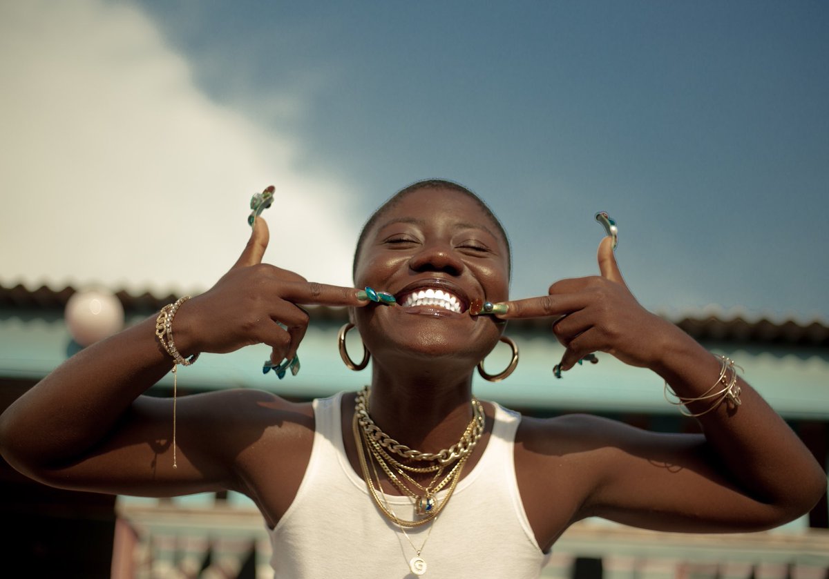 .<a href="/Sianeh8/">Ask</a>, a Liberian Ivorian photographer and creative storyteller currently based in 🇬🇭 Accra, Ghana 🇬🇭, is taking over our Instagram for the next two days!  

✨ Follow along: instagram.com/blackwomenphot…
