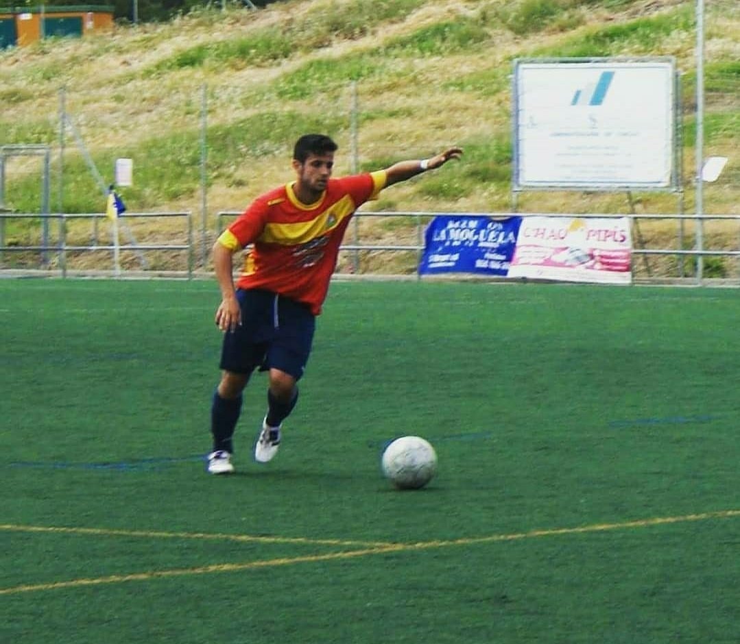 gabitorrano10's tweet photo. Tras 5 años en @lospalacioscf donde encontré mi casa toca despedirse del que siempre sera mi equipo.
Muy buenos momento y muy buenos amigos que deja este bendito deporte https://t.co/yQQPkJSC2s